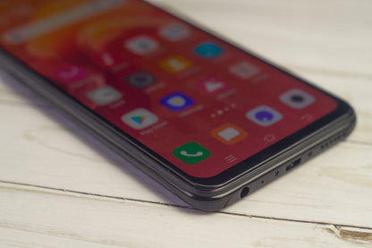 Vivo Z1 Pro Real Curved 2.5D Tempered Glass - glazeit